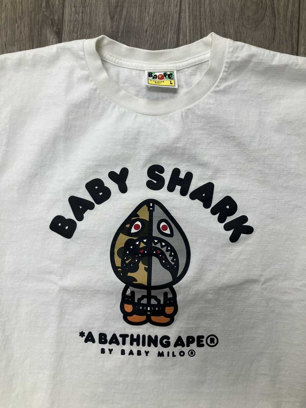 Bape Bape Baby Milo Baby Shark Tee Size L - image 2