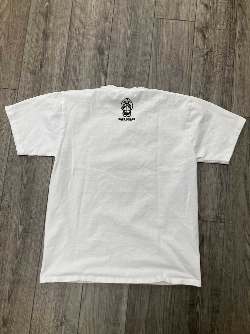 Bape Bape Baby Milo Baby Shark Tee Size L - image 3