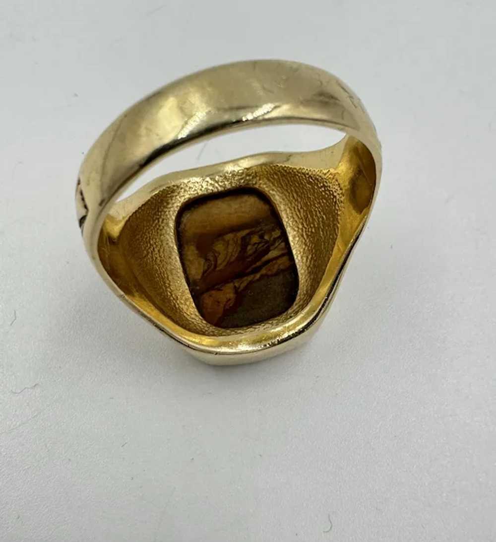 Vintage 14k yellow Gold Picture Agate Men's ring - image 10