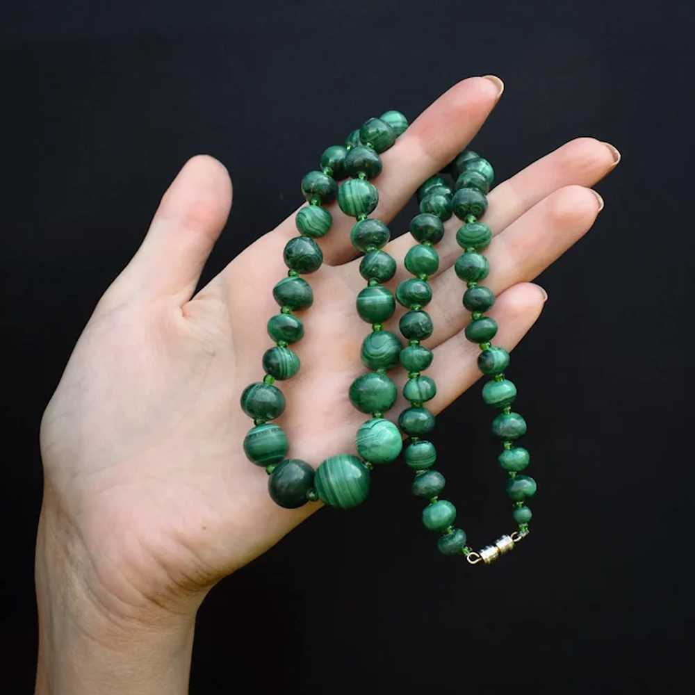 Vintage Graduated Green Malachite Beaded Necklace… - image 3