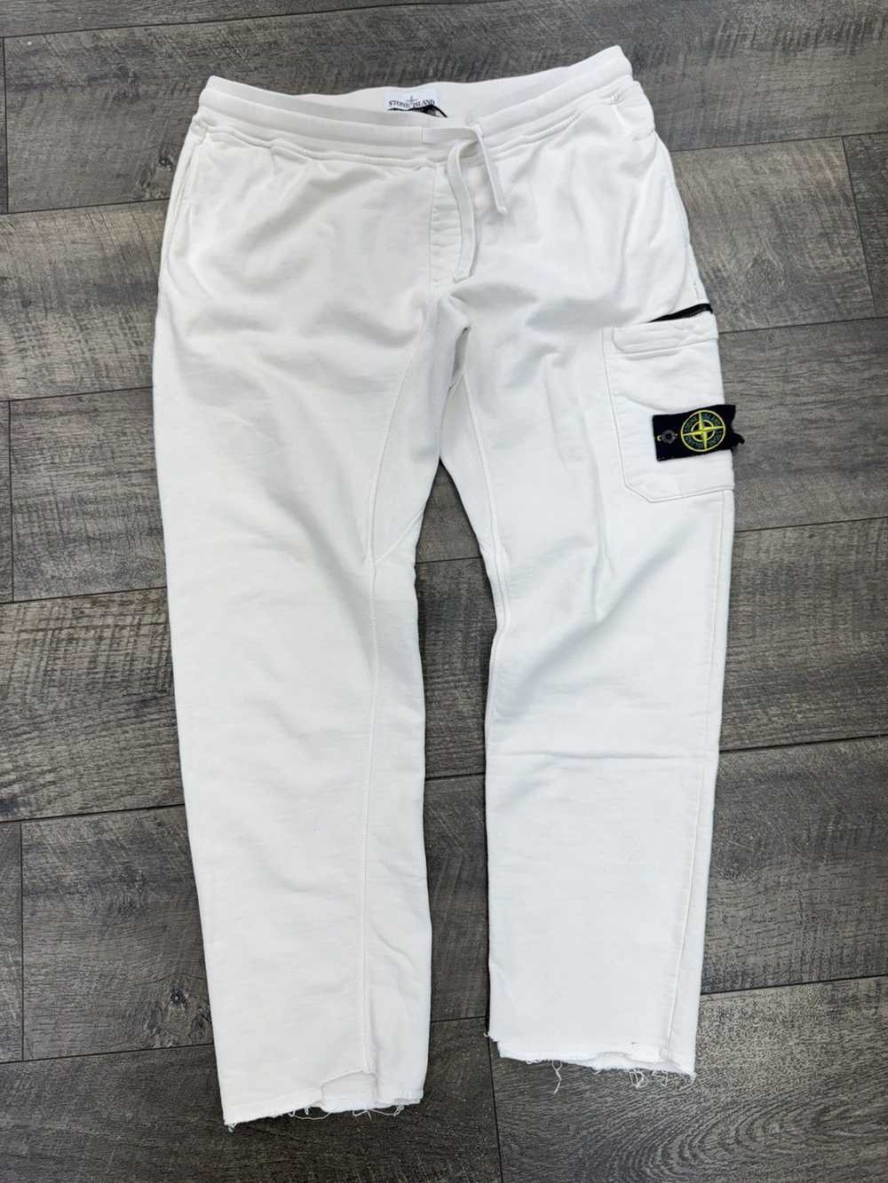 Stone Island CARGO ZIP-POCKET SWEATPANTS WHITE (X… - image 1