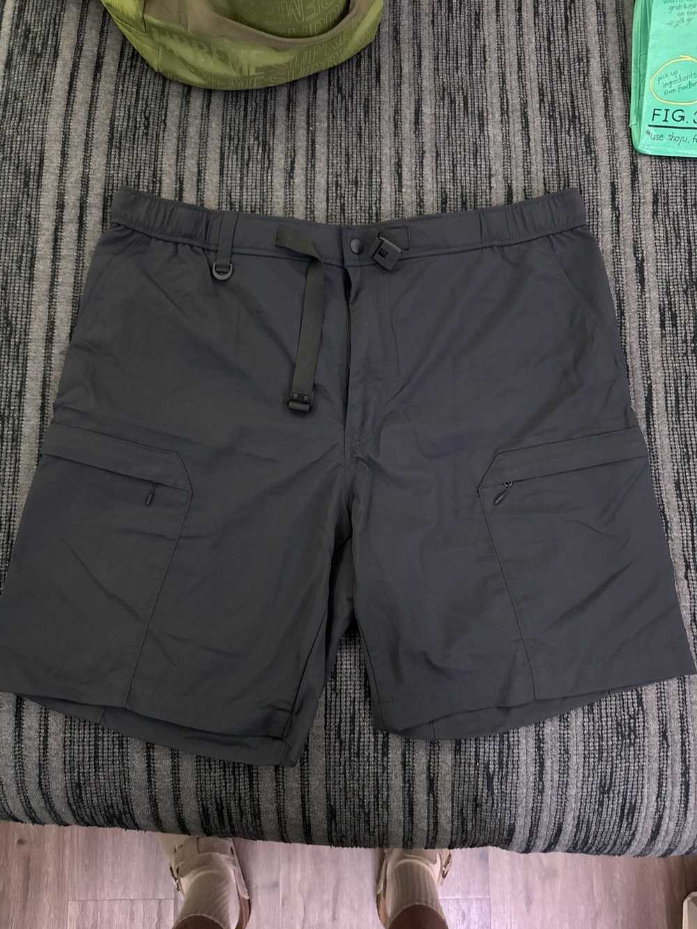 Uniqlo Uniqlo geared shorts black - image 1