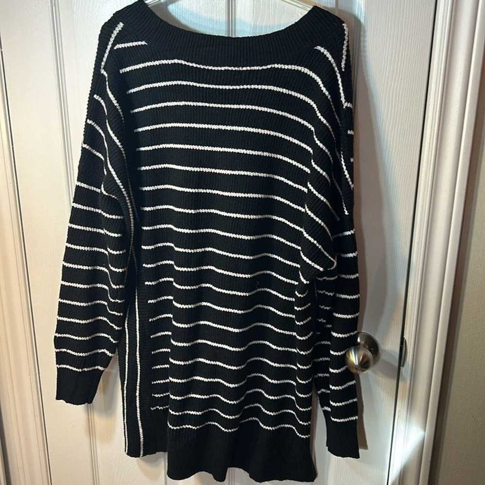 Other Love & Legend Striped V-Neck tunic Sweater … - image 7