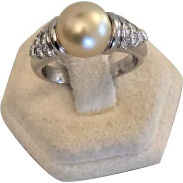 Ladies 950 Platinum Ring w/ Golden South Sea Pearl