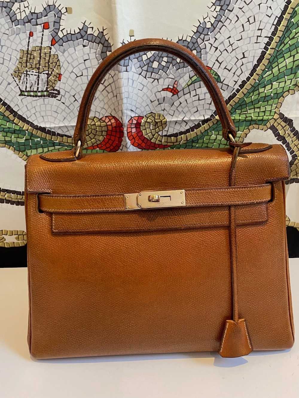 HERMÈS 1945 Iconic Vintage Kelly 28 Sellier Box G… - image 2