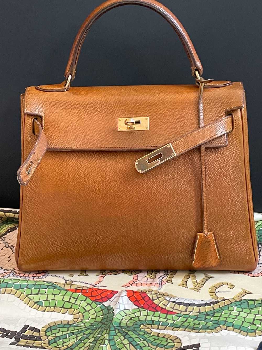 HERMÈS 1945 Iconic Vintage Kelly 28 Sellier Box G… - image 3