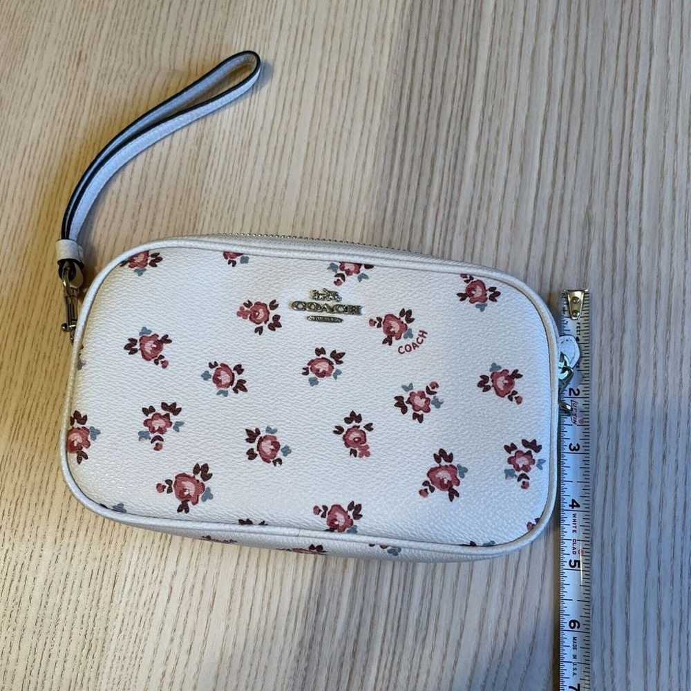 Crossbody Clutch With Flower Patch Print - image 2