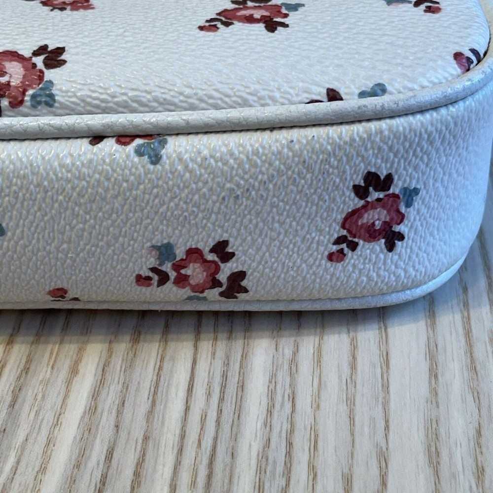 Crossbody Clutch With Flower Patch Print - image 4