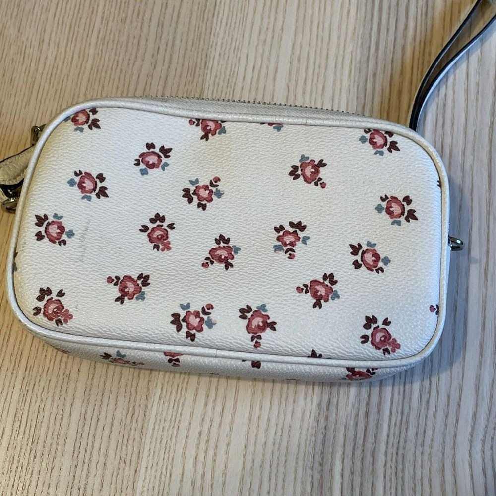 Crossbody Clutch With Flower Patch Print - image 6