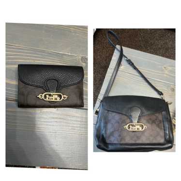 Coach purse and matching wallet