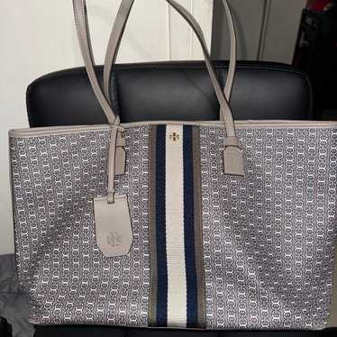 Tory burch gemini link tote