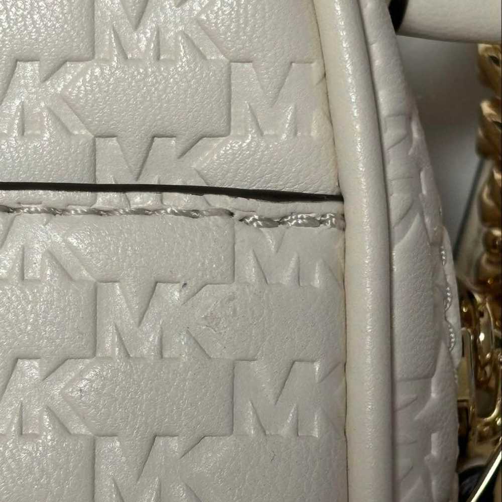 Michael Kors MK Embossed Shoulder Bag White - image 5