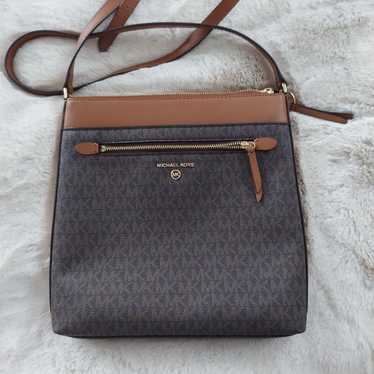 Michael Kors crossbody