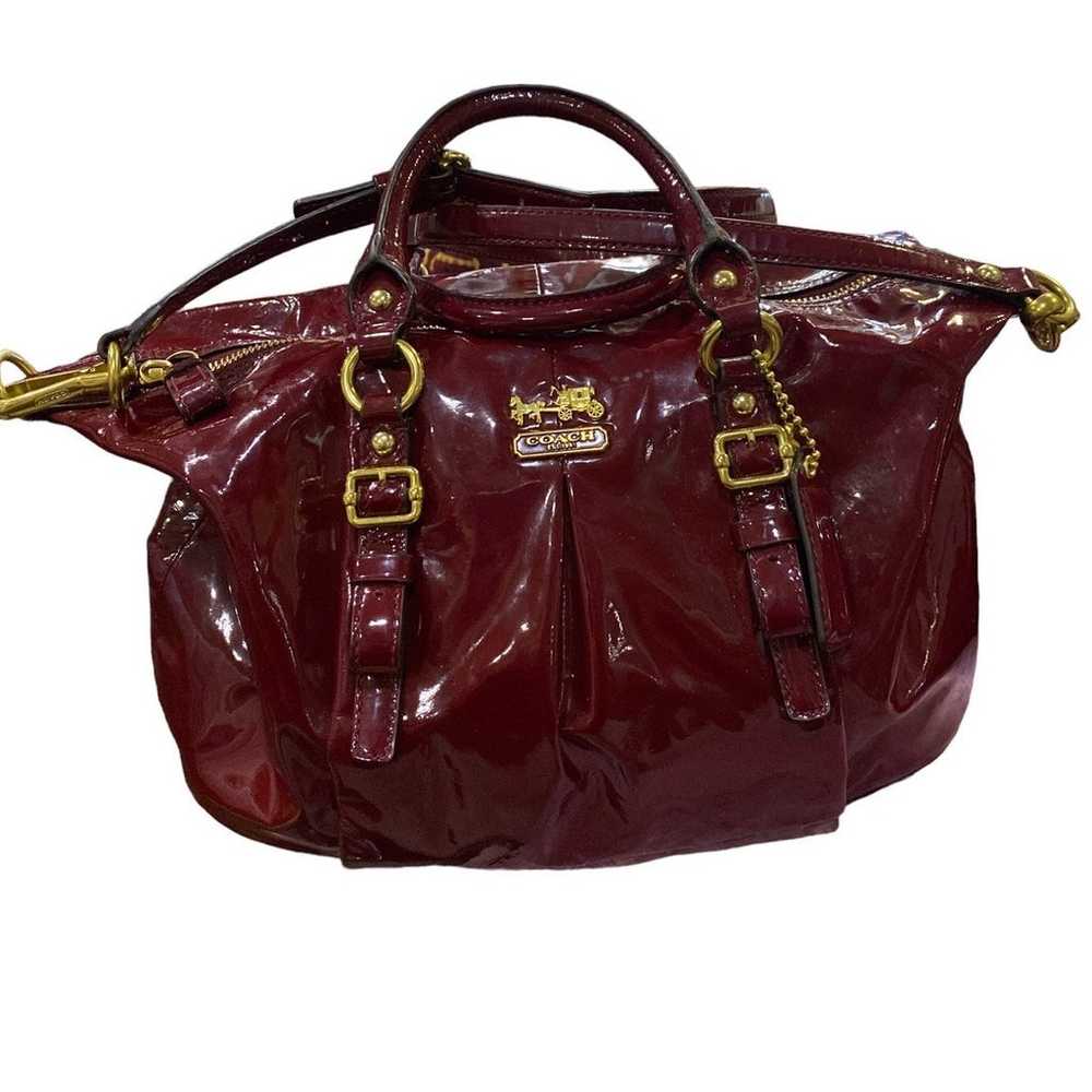 Coach - image 4