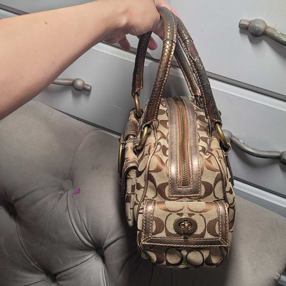 COACH Y2K 05' Soho Turnlock Satchel Handbag Khaki… - image 3