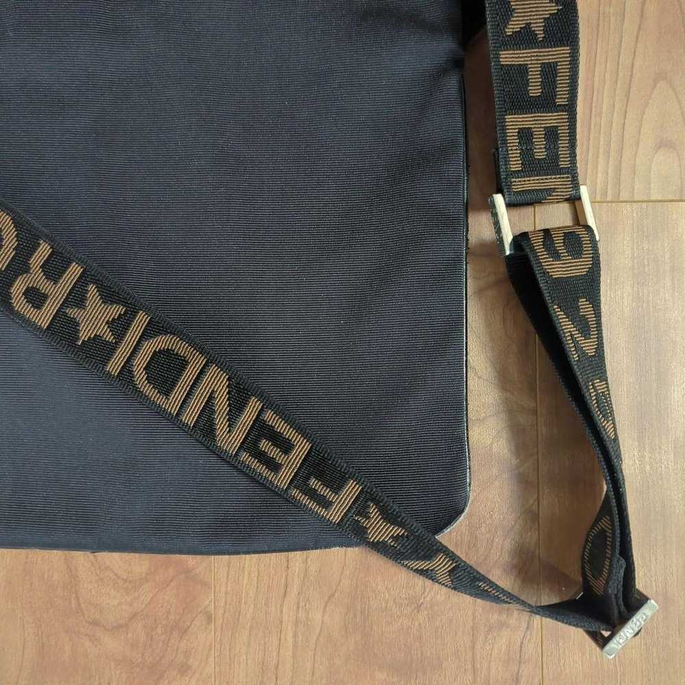 【Price Down】FENDI Messenger Bag Black - image 8