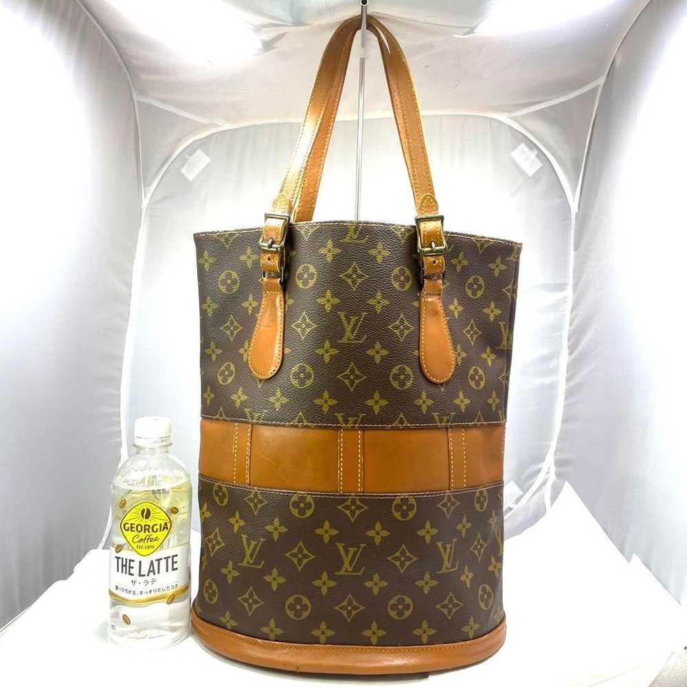 【Rare USA Limited Edition】Louis Vuitton Bucket GM… - image 1