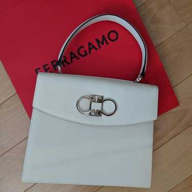 Salvatore Ferragamo Gancini handbag in white leath