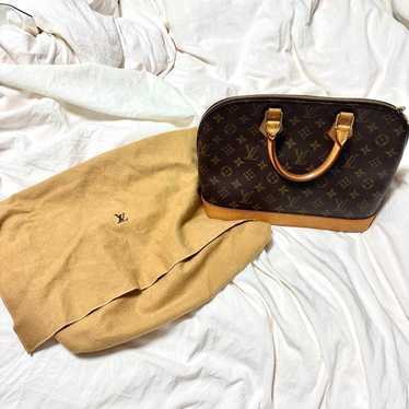 Louis Vuitton Alma PM