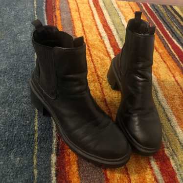 Black leather chunky ankle boots - image 1