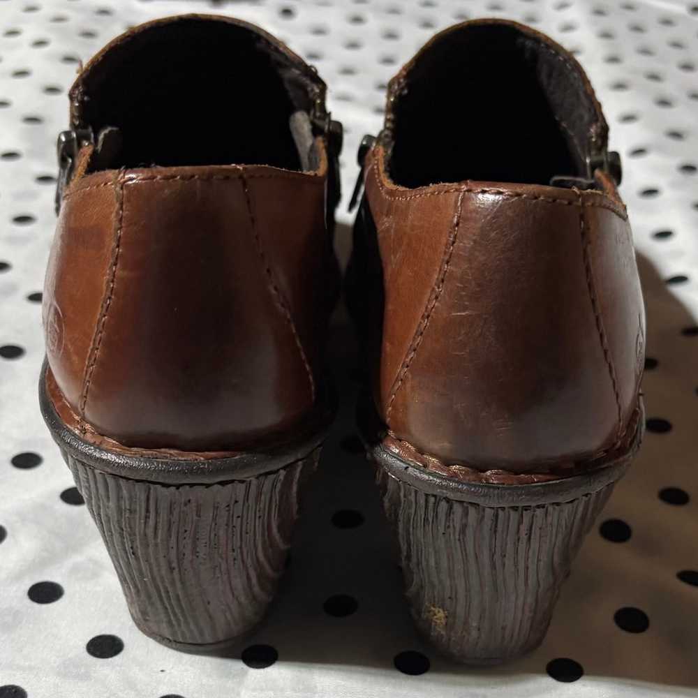 Women’s size 7M Born clogs - image 4