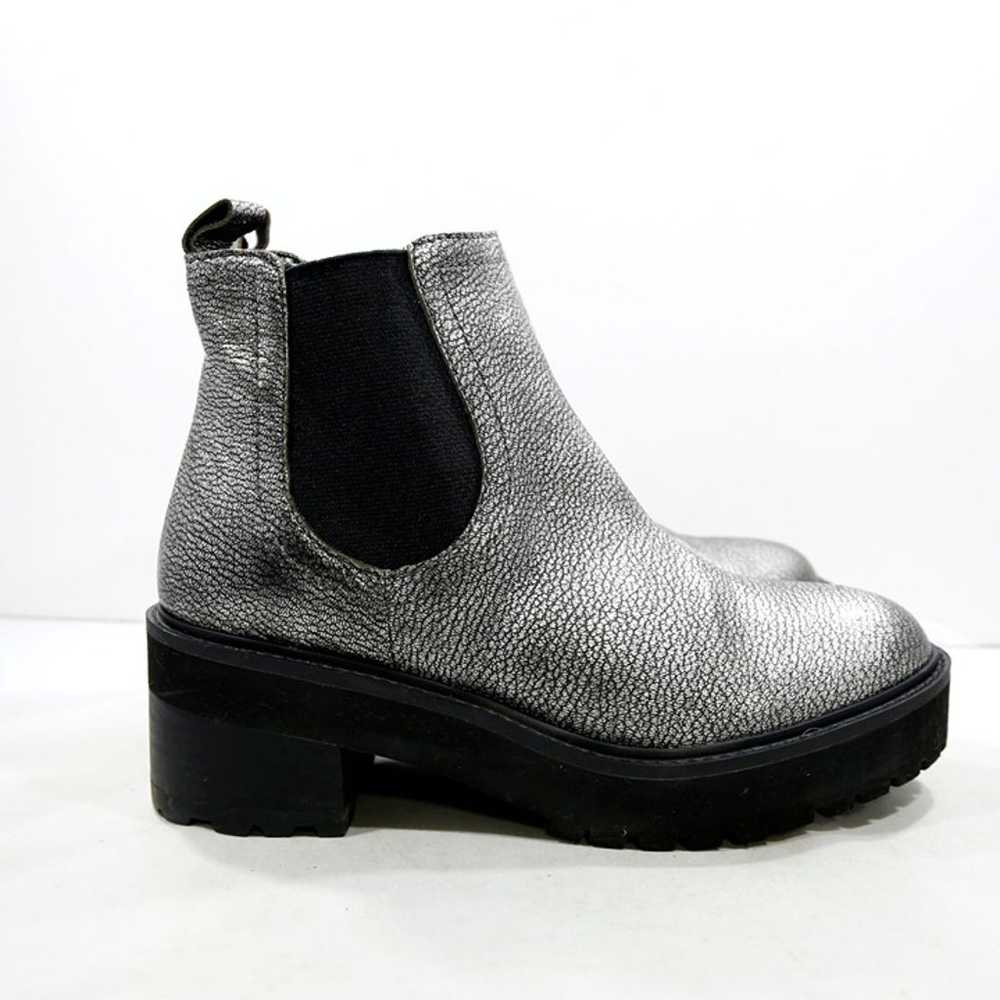 Linea Paolo Tate Silver Leather 2.5" Blog Heel Lu… - image 3