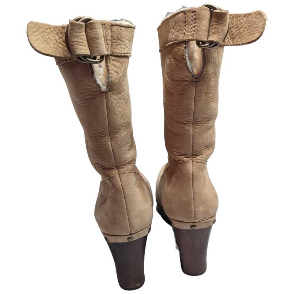 Ugg Carnegie Tan Nubuck Leather Shearling Lined S… - image 3