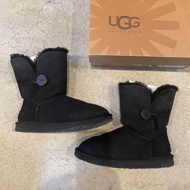 UGG Sheepskin Boots Black Short - image 1