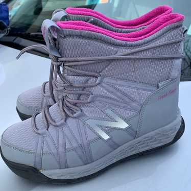 New Balance fresh foam 2000 Boots - image 1