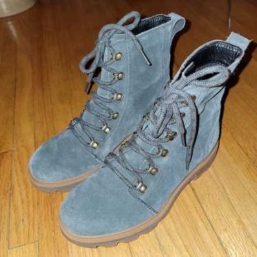 Sorel Lennox Suede Lace up boots