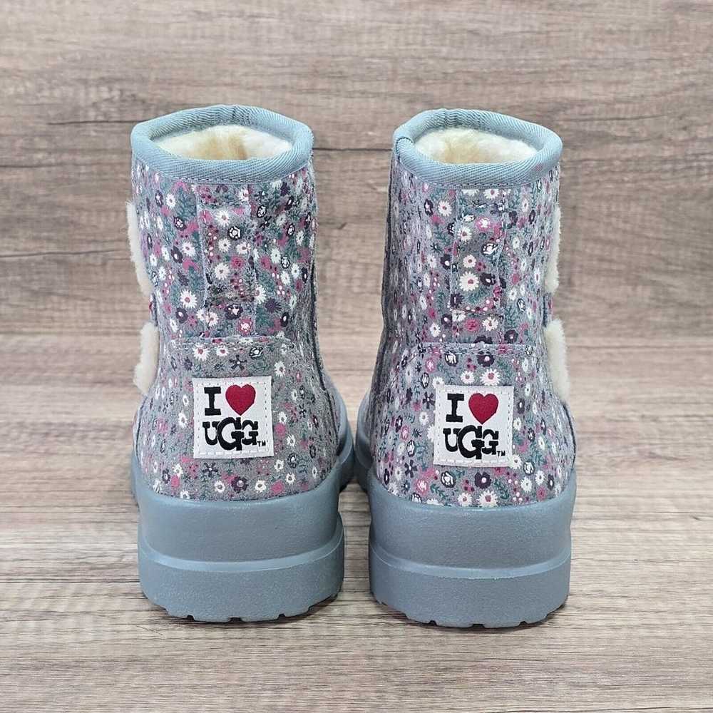 UGG I Love UGG W I Heart Kisses Women's Sz 8 Gree… - image 4