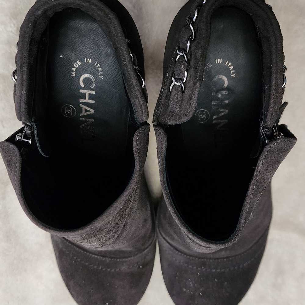 CHANEL Dark Grey with silver glittery suede Ankle… - image 4