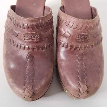 UGG Australia Vivicia Brown Leather Upper Leather 