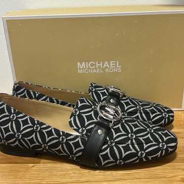 New outlets Authentic Michael Kors size 9.5 women's flats