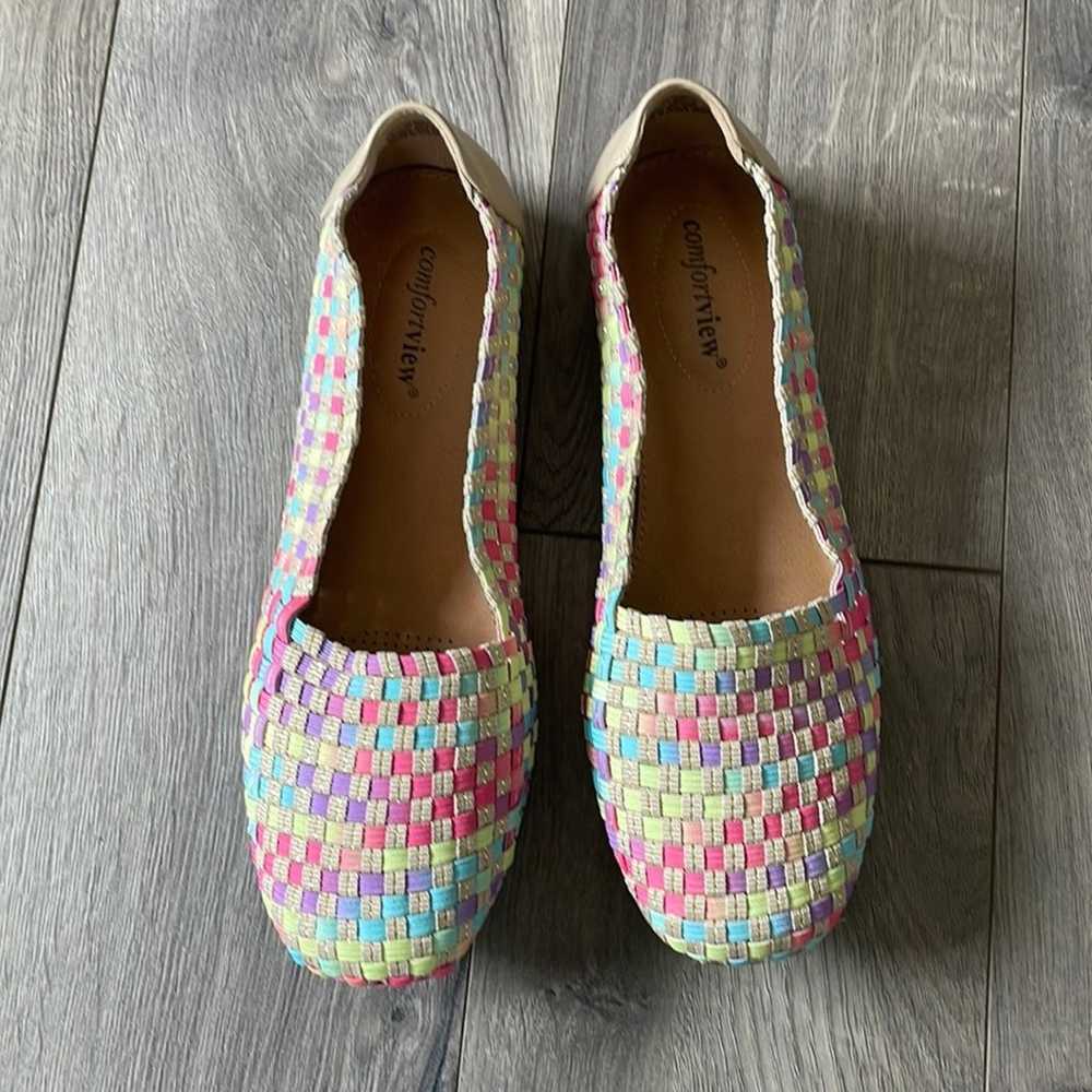 NWOT Comfortview Colorful Slip on Shoes Size 8W - image 2