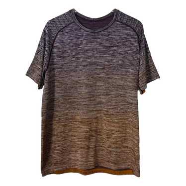 Lululemon T-shirt