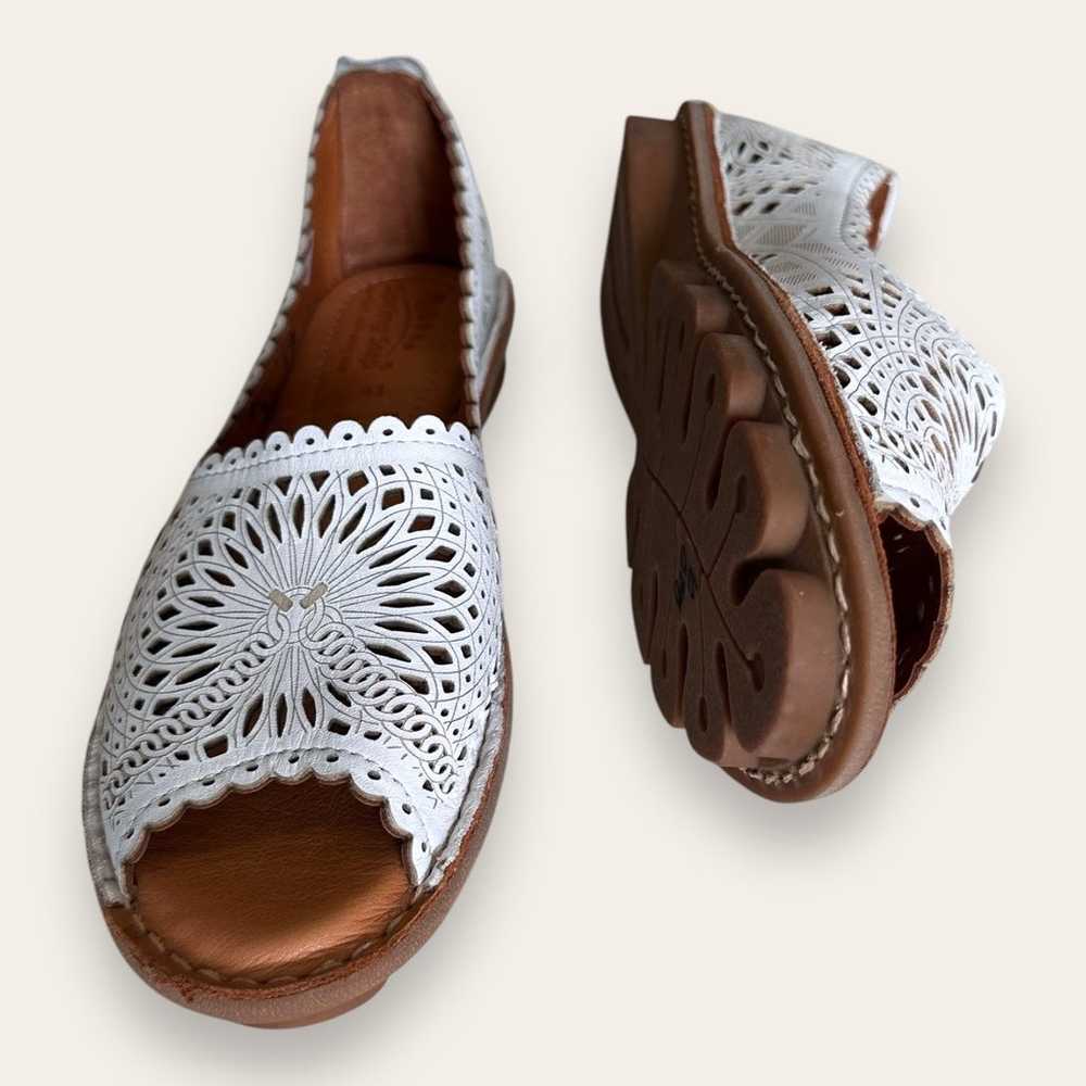 Spring Step Style: BRANDAL slip on white size 10 - image 3