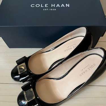 COLE HAAN Black Leather Ballet Flats