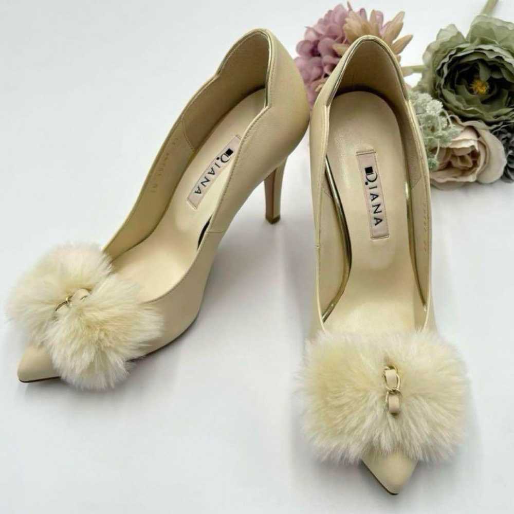 Diana fur-trimmed pumps - image 1