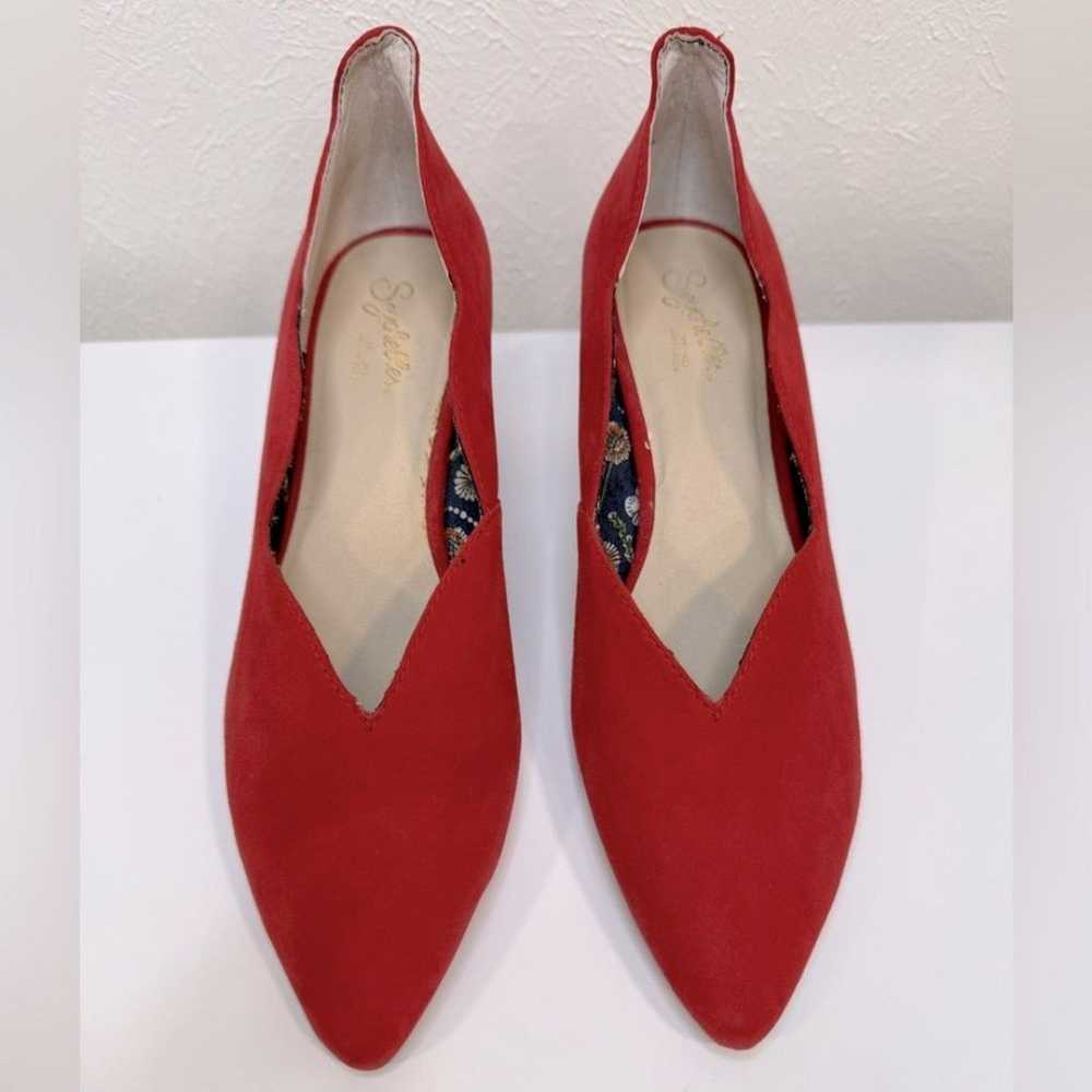 Seychelles Red Cascade Scallop Trim Pumps size 7.5 - image 1