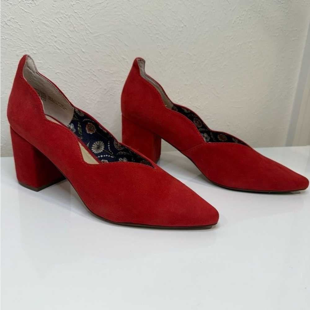 Seychelles Red Cascade Scallop Trim Pumps size 7.5 - image 2