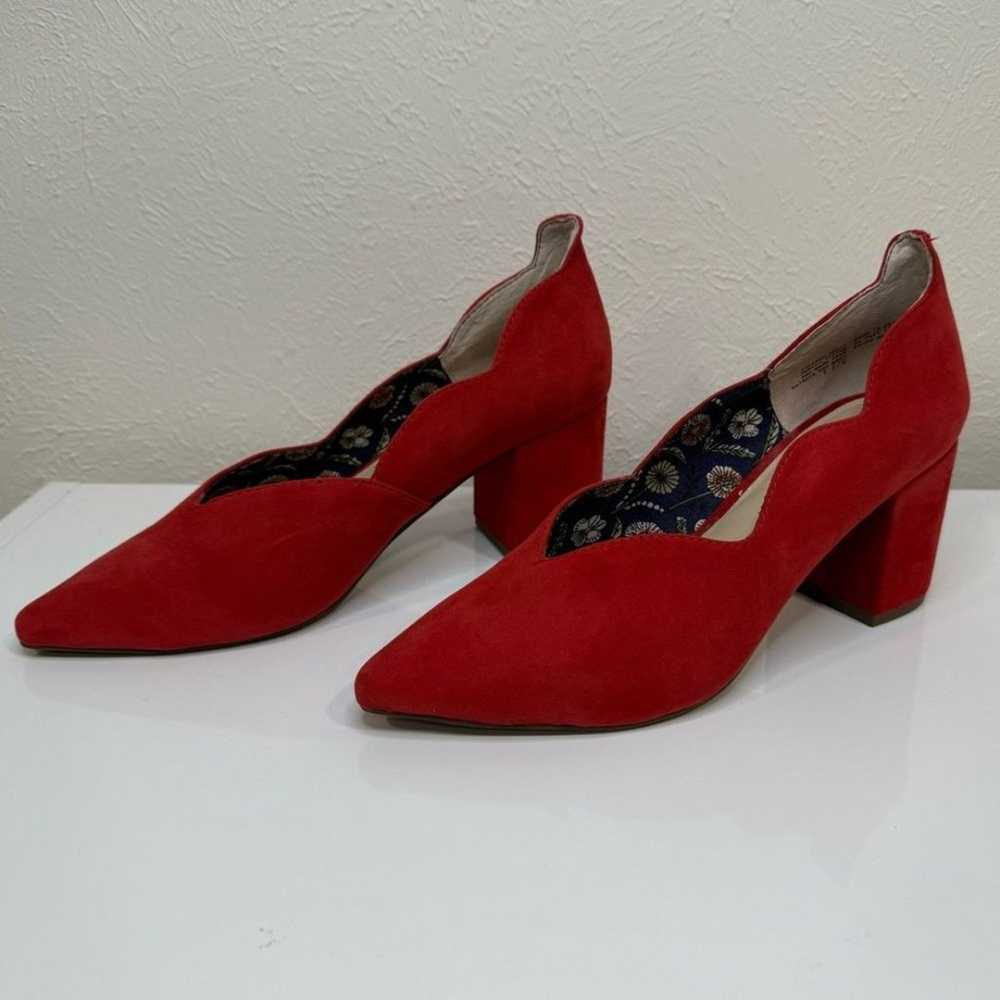 Seychelles Red Cascade Scallop Trim Pumps size 7.5 - image 4