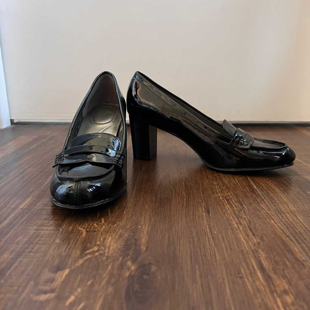 Like New! Bandolino Black Patent Academia Preppy … - image 3