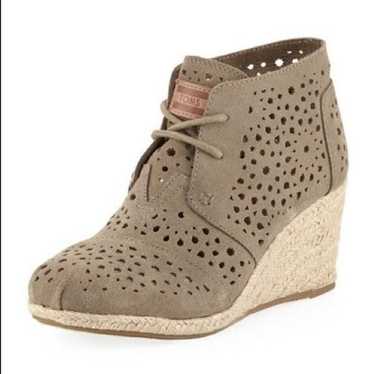 Toms Moroccan Taupe Suede Cutout Eyelets Lace Up … - image 1