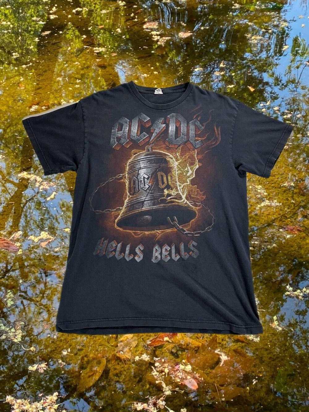 Band Tees men medium shirt acdc hells bells - image 1