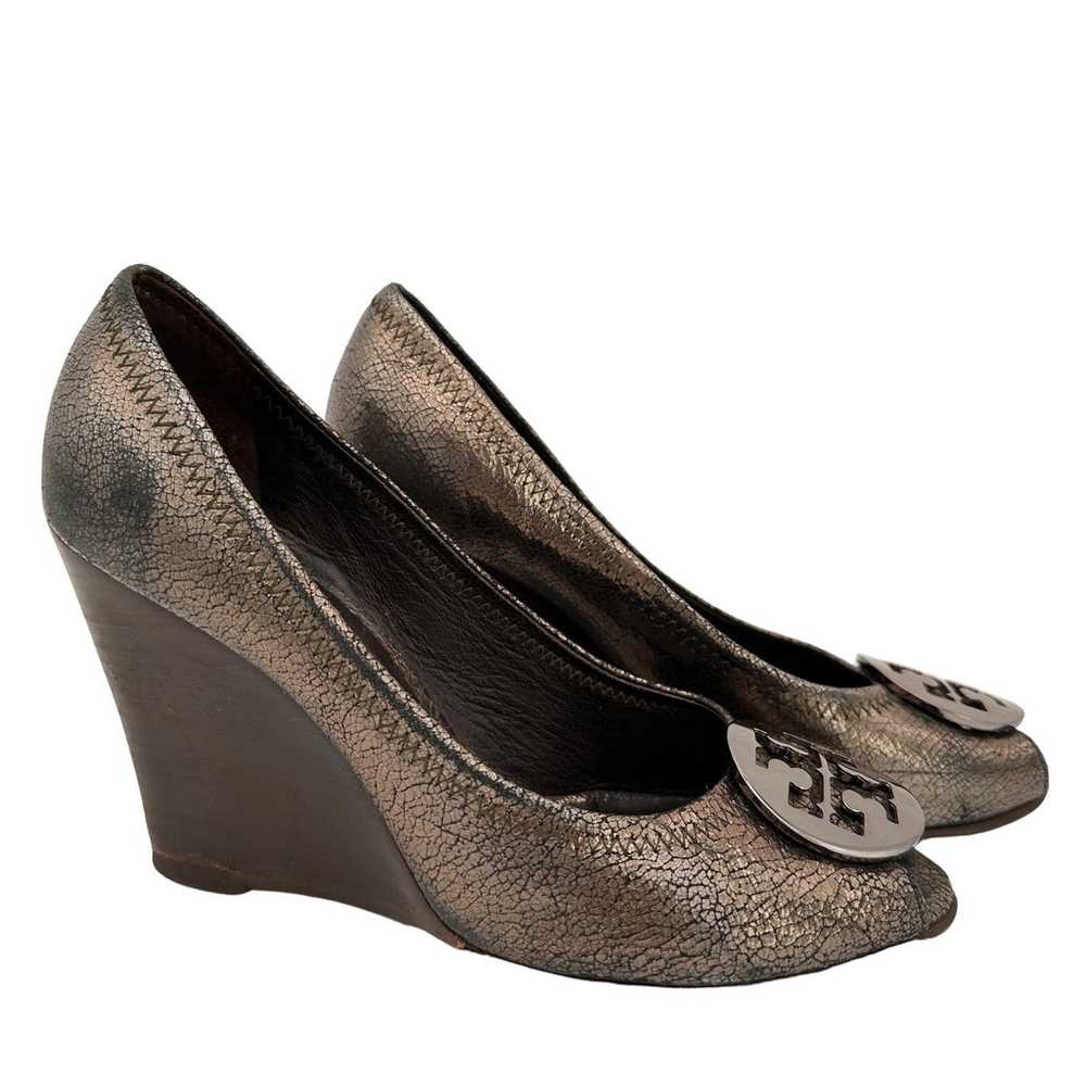 Tory Burch Julianne Metallic Silver Pumps Size 7.5 - image 1