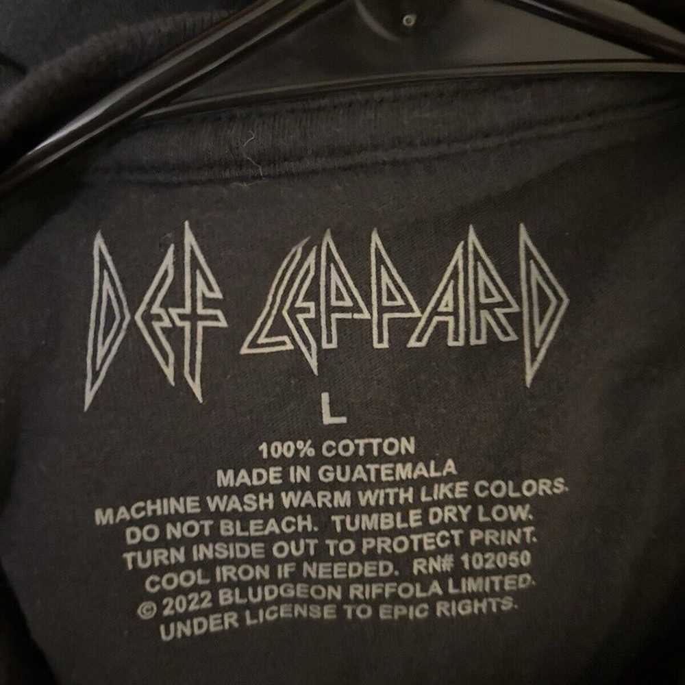 Def Leppard Concert 2022 Tour T-Shirt Leopard's F… - image 2