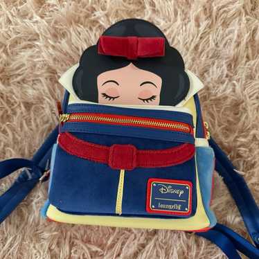 Loungefly offers Snow White Lace Crossbody