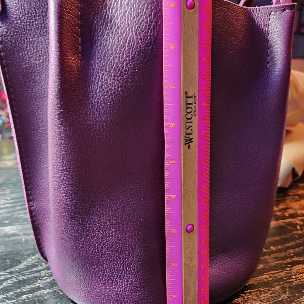 Portland Leather Classic Devan Tote in Plum *free… - image 8