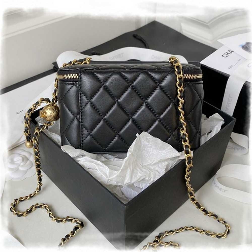 Chanel Shoulder Bag - image 3